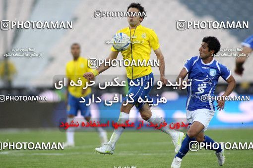 1189244, Tehran, Iran, لیگ برتر فوتبال ایران، Persian Gulf Cup، Week 31، Second Leg، Esteghlal 6 v 2 Sanat Naft Abadan on 2011/04/23 at Azadi Stadium