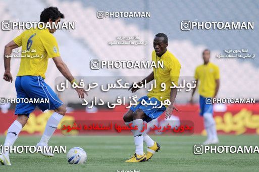 1189266, Tehran, Iran, لیگ برتر فوتبال ایران، Persian Gulf Cup، Week 31، Second Leg، Esteghlal 6 v 2 Sanat Naft Abadan on 2011/04/23 at Azadi Stadium
