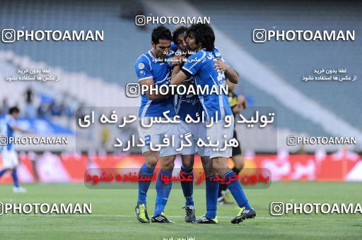1189285, Tehran, Iran, لیگ برتر فوتبال ایران، Persian Gulf Cup، Week 31، Second Leg، Esteghlal 6 v 2 Sanat Naft Abadan on 2011/04/23 at Azadi Stadium
