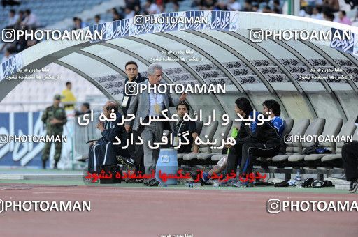 1189357, لیگ برتر فوتبال ایران، Persian Gulf Cup، Week 31، Second Leg، 2011/04/23، Tehran، Azadi Stadium، Esteghlal 6 - 2 Sanat Naft Abadan