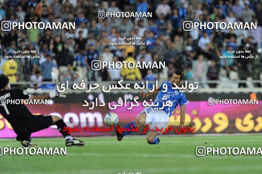 1189291, Tehran, Iran, لیگ برتر فوتبال ایران، Persian Gulf Cup، Week 31، Second Leg، Esteghlal 6 v 2 Sanat Naft Abadan on 2011/04/23 at Azadi Stadium