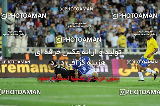 1189270, Tehran, Iran, لیگ برتر فوتبال ایران، Persian Gulf Cup، Week 31، Second Leg، Esteghlal 6 v 2 Sanat Naft Abadan on 2011/04/23 at Azadi Stadium