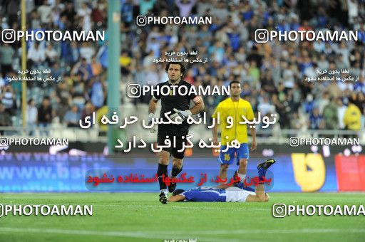 1189306, Tehran, Iran, لیگ برتر فوتبال ایران، Persian Gulf Cup، Week 31، Second Leg، Esteghlal 6 v 2 Sanat Naft Abadan on 2011/04/23 at Azadi Stadium