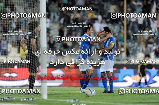 1189335, Tehran, Iran, لیگ برتر فوتبال ایران، Persian Gulf Cup، Week 31، Second Leg، Esteghlal 6 v 2 Sanat Naft Abadan on 2011/04/23 at Azadi Stadium