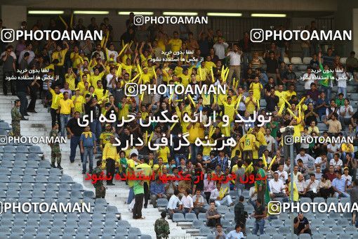 1189365, Tehran, Iran, لیگ برتر فوتبال ایران، Persian Gulf Cup، Week 31، Second Leg، Esteghlal 6 v 2 Sanat Naft Abadan on 2011/04/23 at Azadi Stadium