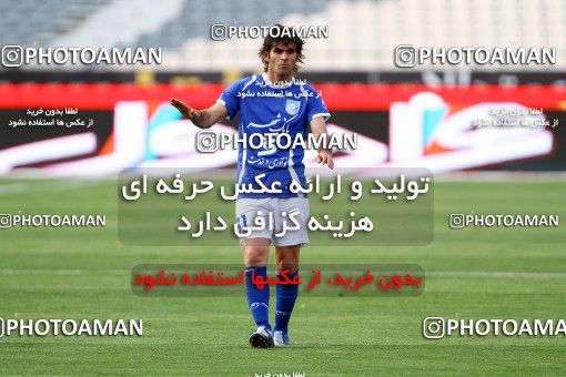 1189411, Tehran, Iran, لیگ برتر فوتبال ایران، Persian Gulf Cup، Week 31، Second Leg، Esteghlal 6 v 2 Sanat Naft Abadan on 2011/04/23 at Azadi Stadium