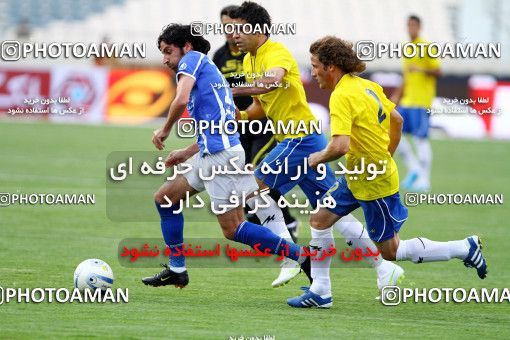1189433, Tehran, Iran, لیگ برتر فوتبال ایران، Persian Gulf Cup، Week 31، Second Leg، Esteghlal 6 v 2 Sanat Naft Abadan on 2011/04/23 at Azadi Stadium