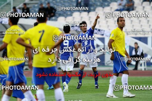 1189383, Tehran, Iran, لیگ برتر فوتبال ایران، Persian Gulf Cup، Week 31، Second Leg، Esteghlal 6 v 2 Sanat Naft Abadan on 2011/04/23 at Azadi Stadium
