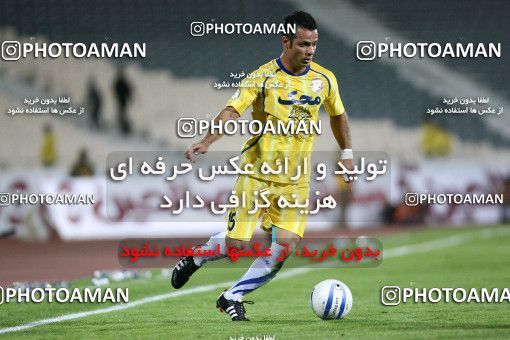 1189876, Tehran, Iran, Iran Pro League، Persian Gulf Cup، 2010-11 season، Second Leg، Week 31، Naft Tehran ۱ v 5 Persepolis on 2011/04/24 at Azadi Stadium