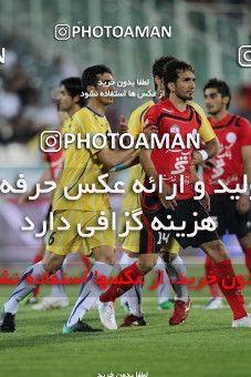 1190111, Tehran, Iran, لیگ برتر فوتبال ایران، Persian Gulf Cup، Week 31، Second Leg، Naft Tehran 1 v 5 Persepolis on 2011/04/24 at Azadi Stadium