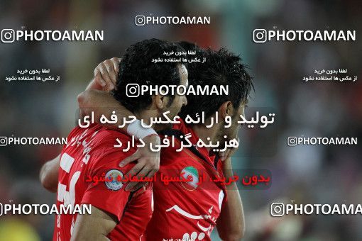 1190220, Tehran, Iran, لیگ برتر فوتبال ایران، Persian Gulf Cup، Week 31، Second Leg، Naft Tehran 1 v 5 Persepolis on 2011/04/24 at Azadi Stadium