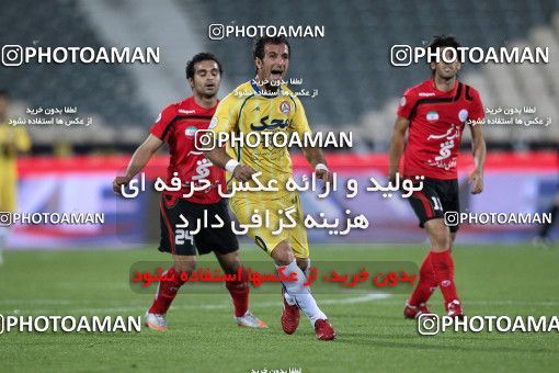1190221, Tehran, Iran, لیگ برتر فوتبال ایران، Persian Gulf Cup، Week 31، Second Leg، Naft Tehran 1 v 5 Persepolis on 2011/04/24 at Azadi Stadium