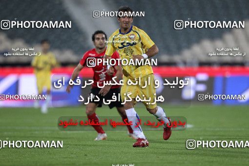 1189958, Tehran, Iran, لیگ برتر فوتبال ایران، Persian Gulf Cup، Week 31، Second Leg، Naft Tehran 1 v 5 Persepolis on 2011/04/24 at Azadi Stadium