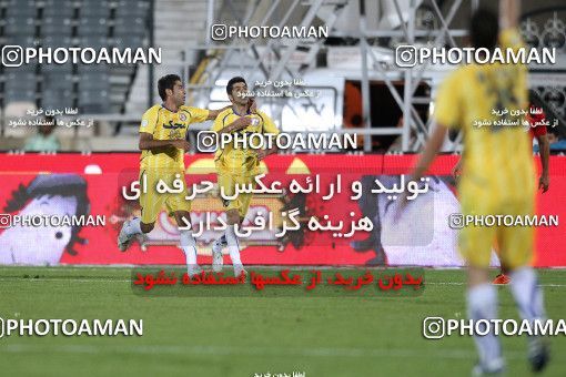 1190040, Tehran, Iran, لیگ برتر فوتبال ایران، Persian Gulf Cup، Week 31، Second Leg، Naft Tehran 1 v 5 Persepolis on 2011/04/24 at Azadi Stadium