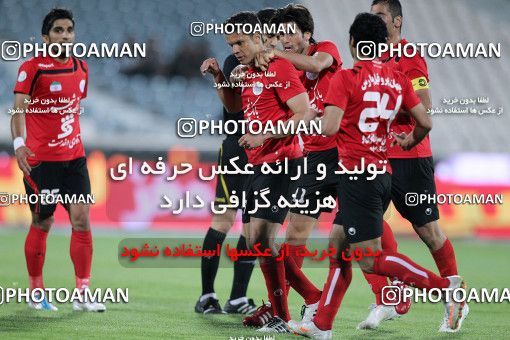 1190236, Tehran, Iran, لیگ برتر فوتبال ایران، Persian Gulf Cup، Week 31، Second Leg، Naft Tehran 1 v 5 Persepolis on 2011/04/24 at Azadi Stadium