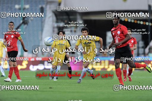 1189122, Tehran, Iran, لیگ برتر فوتبال ایران، Persian Gulf Cup، Week 31، Second Leg، Naft Tehran 1 v 5 Persepolis on 2011/04/24 at Azadi Stadium