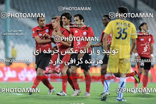 1189133, Tehran, Iran, لیگ برتر فوتبال ایران، Persian Gulf Cup، Week 31، Second Leg، Naft Tehran 1 v 5 Persepolis on 2011/04/24 at Azadi Stadium