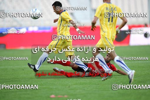 1189107, Tehran, Iran, لیگ برتر فوتبال ایران، Persian Gulf Cup، Week 31، Second Leg، Naft Tehran 1 v 5 Persepolis on 2011/04/24 at Azadi Stadium