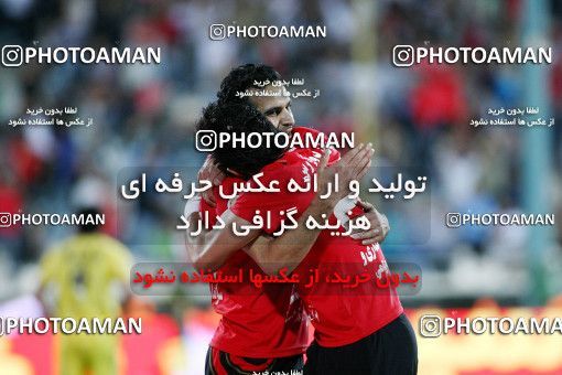 1189099, Tehran, Iran, لیگ برتر فوتبال ایران، Persian Gulf Cup، Week 31، Second Leg، Naft Tehran 1 v 5 Persepolis on 2011/04/24 at Azadi Stadium