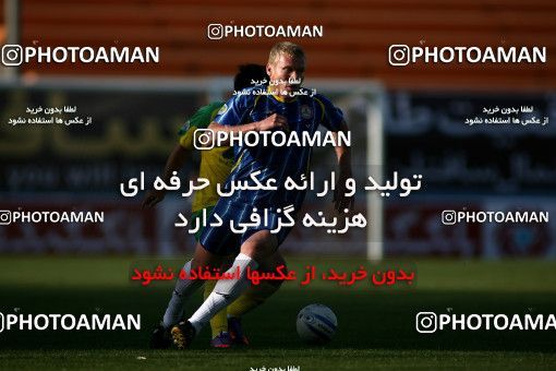 1191783, Tehran, [*parameter:4*], لیگ برتر فوتبال ایران، Persian Gulf Cup، Week 32، Second Leg، Rah Ahan 1 v 0 Naft Tehran on 2011/04/29 at Ekbatan Stadium