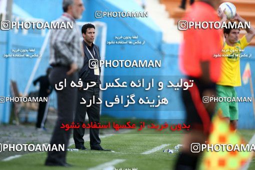 1191937, Tehran, [*parameter:4*], لیگ برتر فوتبال ایران، Persian Gulf Cup، Week 32، Second Leg، Rah Ahan 1 v 0 Naft Tehran on 2011/04/29 at Ekbatan Stadium