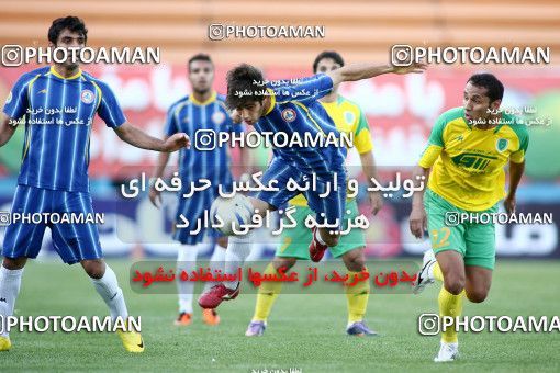 1191964, Tehran, [*parameter:4*], لیگ برتر فوتبال ایران، Persian Gulf Cup، Week 32، Second Leg، Rah Ahan 1 v 0 Naft Tehran on 2011/04/29 at Ekbatan Stadium