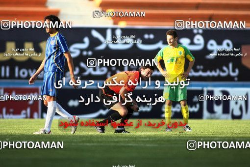 1191794, Tehran, [*parameter:4*], لیگ برتر فوتبال ایران، Persian Gulf Cup، Week 32، Second Leg، Rah Ahan 1 v 0 Naft Tehran on 2011/04/29 at Ekbatan Stadium