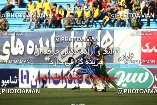 1191822, Tehran, [*parameter:4*], لیگ برتر فوتبال ایران، Persian Gulf Cup، Week 32، Second Leg، Rah Ahan 1 v 0 Naft Tehran on 2011/04/29 at Ekbatan Stadium