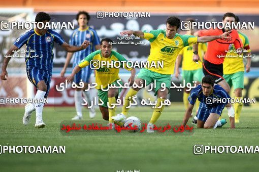 1191977, Tehran, [*parameter:4*], لیگ برتر فوتبال ایران، Persian Gulf Cup، Week 32، Second Leg، Rah Ahan 1 v 0 Naft Tehran on 2011/04/29 at Ekbatan Stadium