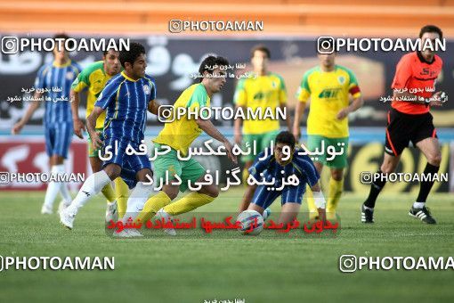 1191939, Tehran, [*parameter:4*], لیگ برتر فوتبال ایران، Persian Gulf Cup، Week 32، Second Leg، Rah Ahan 1 v 0 Naft Tehran on 2011/04/29 at Ekbatan Stadium