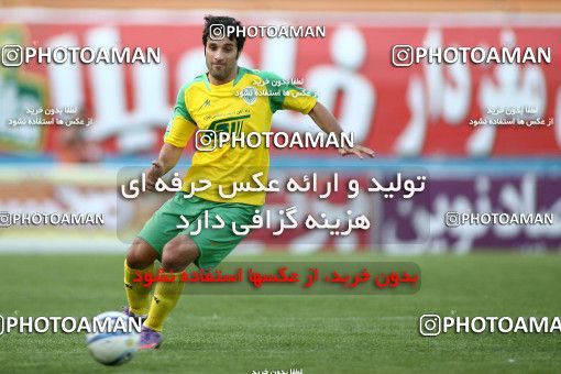 1191899, Tehran, [*parameter:4*], لیگ برتر فوتبال ایران، Persian Gulf Cup، Week 32، Second Leg، Rah Ahan 1 v 0 Naft Tehran on 2011/04/29 at Ekbatan Stadium