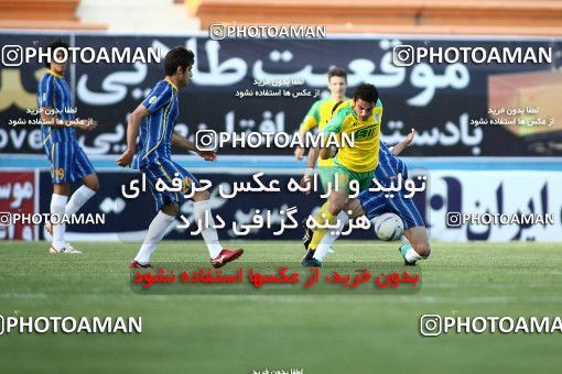 1191860, Tehran, [*parameter:4*], لیگ برتر فوتبال ایران، Persian Gulf Cup، Week 32، Second Leg، Rah Ahan 1 v 0 Naft Tehran on 2011/04/29 at Ekbatan Stadium