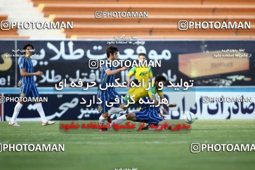 1191941, Tehran, [*parameter:4*], لیگ برتر فوتبال ایران، Persian Gulf Cup، Week 32، Second Leg، Rah Ahan 1 v 0 Naft Tehran on 2011/04/29 at Ekbatan Stadium