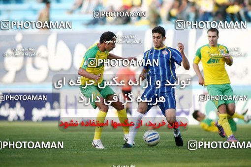 1191864, Tehran, [*parameter:4*], لیگ برتر فوتبال ایران، Persian Gulf Cup، Week 32، Second Leg، Rah Ahan 1 v 0 Naft Tehran on 2011/04/29 at Ekbatan Stadium