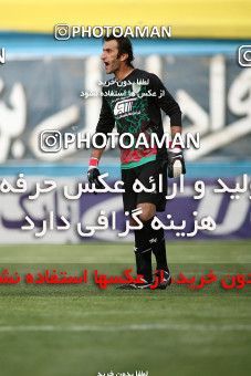 1191915, Tehran, [*parameter:4*], لیگ برتر فوتبال ایران، Persian Gulf Cup، Week 32، Second Leg، Rah Ahan 1 v 0 Naft Tehran on 2011/04/29 at Ekbatan Stadium