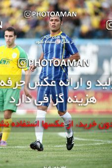 1191807, Tehran, [*parameter:4*], لیگ برتر فوتبال ایران، Persian Gulf Cup، Week 32، Second Leg، Rah Ahan 1 v 0 Naft Tehran on 2011/04/29 at Ekbatan Stadium