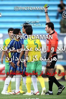 1191901, Tehran, [*parameter:4*], لیگ برتر فوتبال ایران، Persian Gulf Cup، Week 32، Second Leg، Rah Ahan 1 v 0 Naft Tehran on 2011/04/29 at Ekbatan Stadium