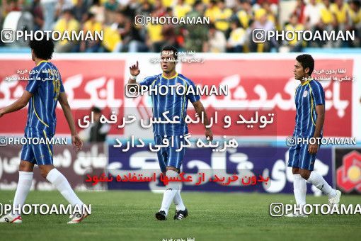 1191797, Tehran, [*parameter:4*], لیگ برتر فوتبال ایران، Persian Gulf Cup، Week 32، Second Leg، Rah Ahan 1 v 0 Naft Tehran on 2011/04/29 at Ekbatan Stadium