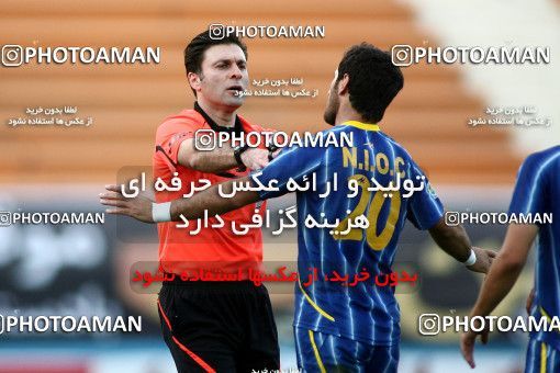 1191837, Tehran, [*parameter:4*], لیگ برتر فوتبال ایران، Persian Gulf Cup، Week 32، Second Leg، Rah Ahan 1 v 0 Naft Tehran on 2011/04/29 at Ekbatan Stadium