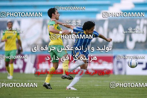 1191963, Tehran, [*parameter:4*], لیگ برتر فوتبال ایران، Persian Gulf Cup، Week 32، Second Leg، Rah Ahan 1 v 0 Naft Tehran on 2011/04/29 at Ekbatan Stadium