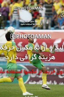 1191873, Tehran, [*parameter:4*], لیگ برتر فوتبال ایران، Persian Gulf Cup، Week 32، Second Leg، Rah Ahan 1 v 0 Naft Tehran on 2011/04/29 at Ekbatan Stadium