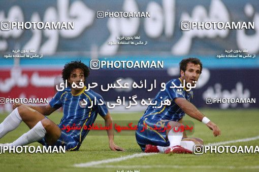 1191819, Tehran, [*parameter:4*], لیگ برتر فوتبال ایران، Persian Gulf Cup، Week 32، Second Leg، Rah Ahan 1 v 0 Naft Tehran on 2011/04/29 at Ekbatan Stadium