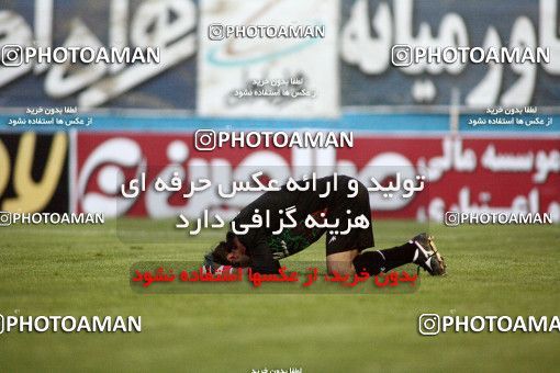 1191786, Tehran, [*parameter:4*], لیگ برتر فوتبال ایران، Persian Gulf Cup، Week 32، Second Leg، Rah Ahan 1 v 0 Naft Tehran on 2011/04/29 at Ekbatan Stadium