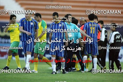 1191972, Tehran, [*parameter:4*], لیگ برتر فوتبال ایران، Persian Gulf Cup، Week 32، Second Leg، Rah Ahan 1 v 0 Naft Tehran on 2011/04/29 at Ekbatan Stadium