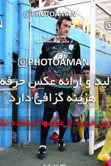 1191950, Tehran, [*parameter:4*], لیگ برتر فوتبال ایران، Persian Gulf Cup، Week 32، Second Leg، Rah Ahan 1 v 0 Naft Tehran on 2011/04/29 at Ekbatan Stadium