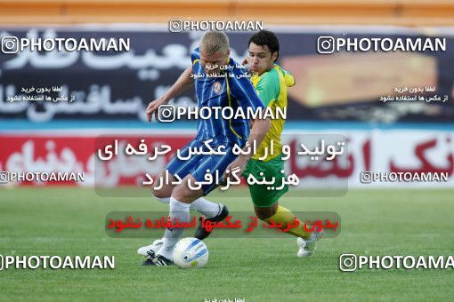 1190815, Tehran, [*parameter:4*], لیگ برتر فوتبال ایران، Persian Gulf Cup، Week 32، Second Leg، Rah Ahan 1 v 0 Naft Tehran on 2011/04/29 at Ekbatan Stadium