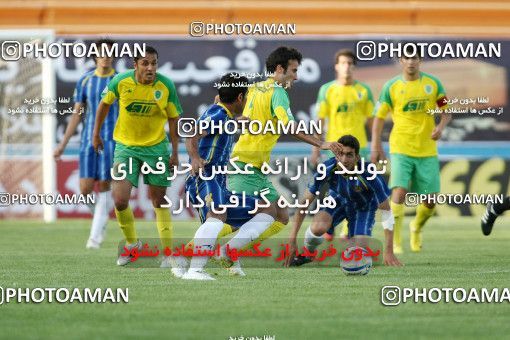 1190806, Tehran, [*parameter:4*], لیگ برتر فوتبال ایران، Persian Gulf Cup، Week 32، Second Leg، Rah Ahan 1 v 0 Naft Tehran on 2011/04/29 at Ekbatan Stadium