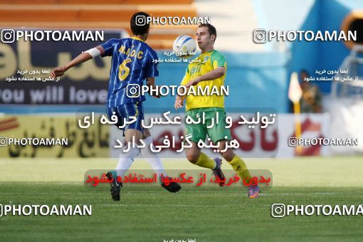 1190821, Tehran, [*parameter:4*], لیگ برتر فوتبال ایران، Persian Gulf Cup، Week 32، Second Leg، Rah Ahan 1 v 0 Naft Tehran on 2011/04/29 at Ekbatan Stadium