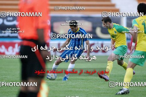 1190849, Tehran, [*parameter:4*], لیگ برتر فوتبال ایران، Persian Gulf Cup، Week 32، Second Leg، Rah Ahan 1 v 0 Naft Tehran on 2011/04/29 at Ekbatan Stadium