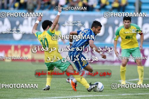 1190825, Tehran, [*parameter:4*], لیگ برتر فوتبال ایران، Persian Gulf Cup، Week 32، Second Leg، Rah Ahan 1 v 0 Naft Tehran on 2011/04/29 at Ekbatan Stadium